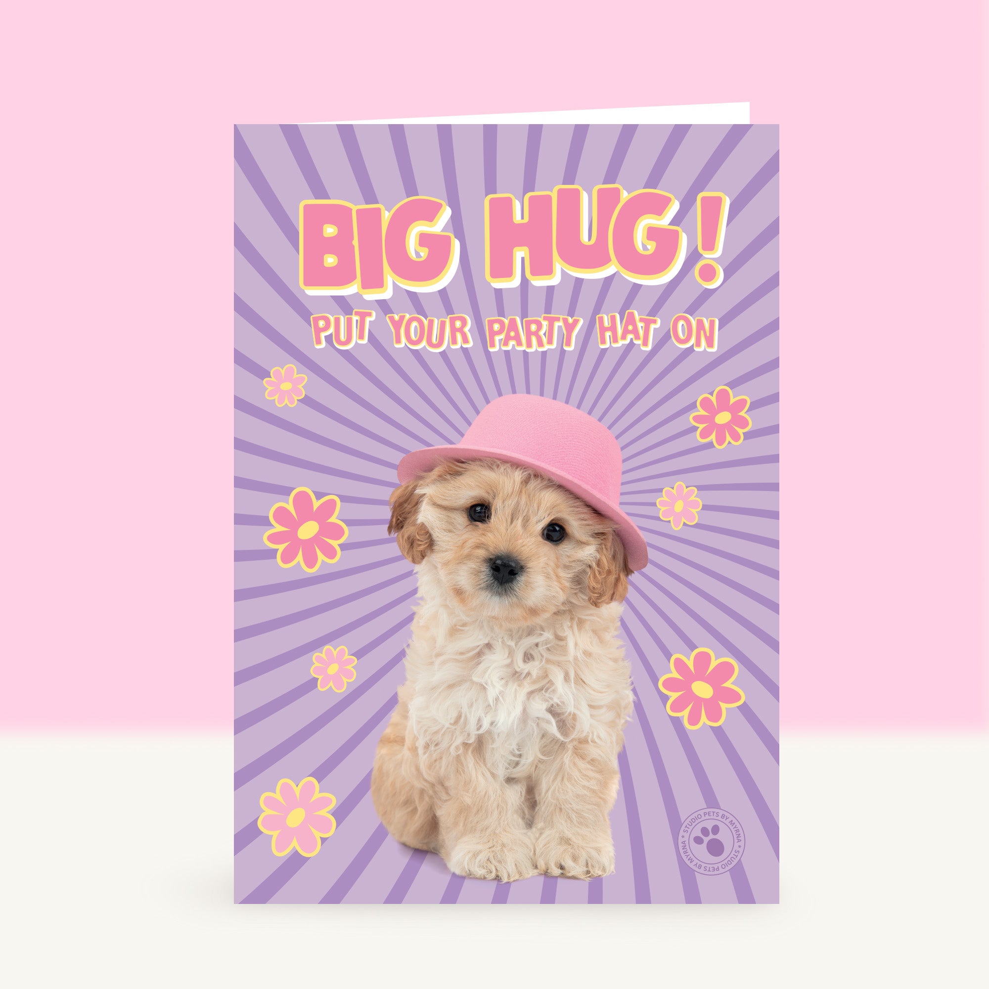 Verjaardagskaart “Big Hug” met Labradoodle puppy