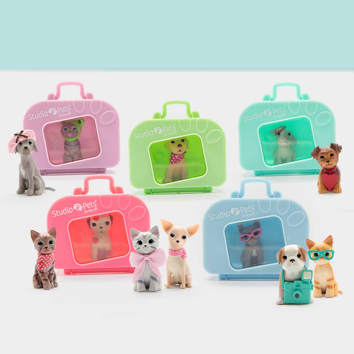 Speelgoed Figurines - Set van 12 dieren in 12 schattige mini koffertjes